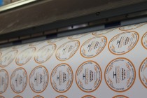 http://stickershop.lv/uzlimes/uploads/photos/96447f3d577bb272b2e3b636321a54e5.JPG