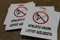 http://stickershop.lv/uzlimes/uploads/photos/cd2275c4ee11ab057f22cdb6025b4efc.JPG